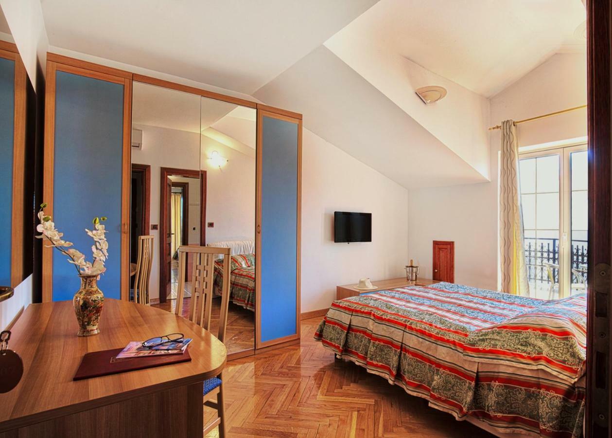 Villa Sveta Eufemija - Bed And Breakfast Ровинь Экстерьер фото