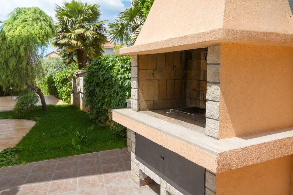 Villa Sveta Eufemija - Bed And Breakfast Ровинь Экстерьер фото
